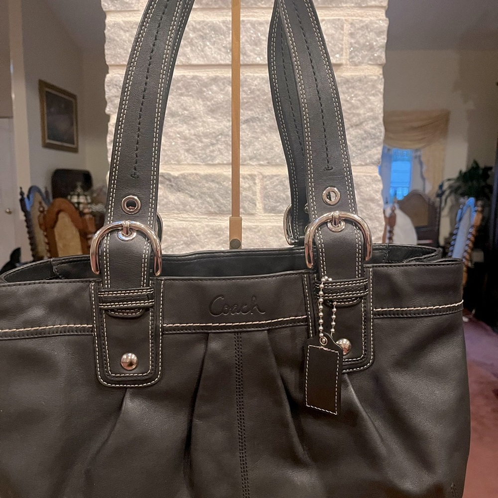 Coach Black Leather Shoulder Bag